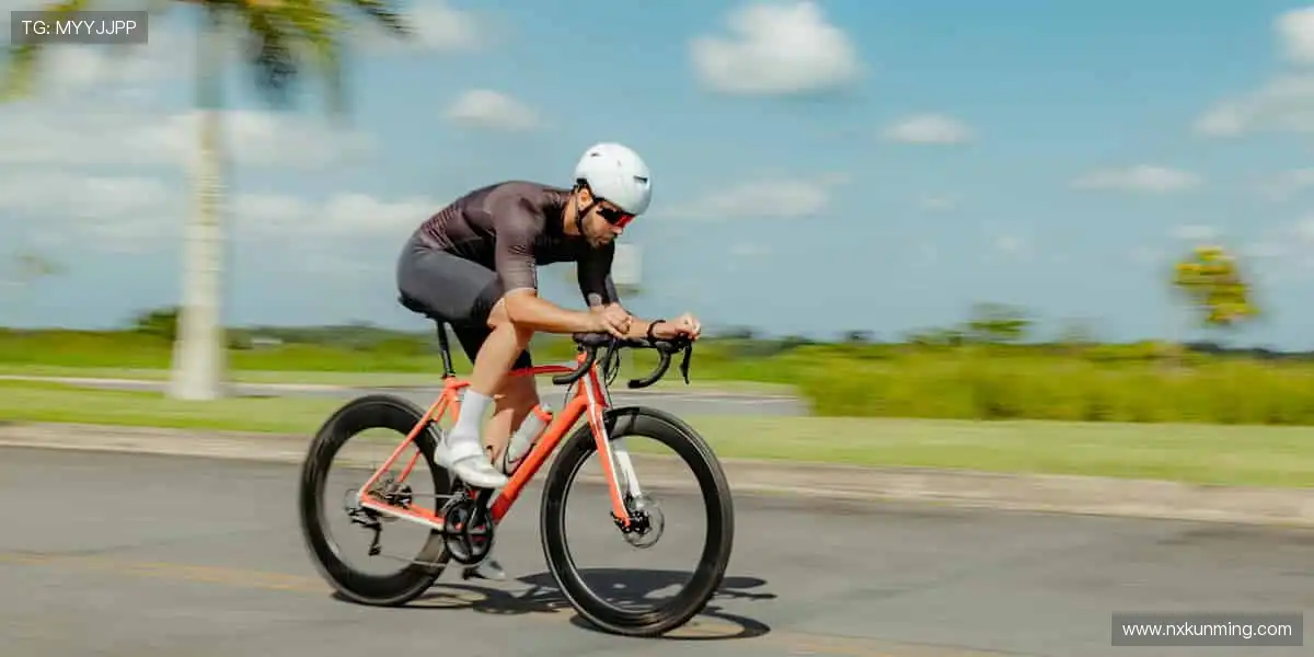 运动潮流触手可及，周边好物让热爱更有型！🎯